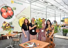 The team of Clause Home Garden with Gummy Bear, a gold medal FleuroSelect winner. It is a flexible variety as you can grow it in a pot and or in direct soil. It is a double flower with lemon color.